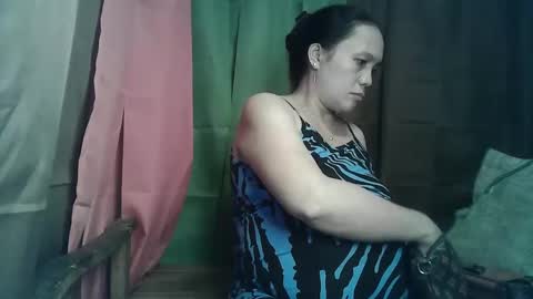 sexy_zapphire2024 online show from 01-04-25, 11:11