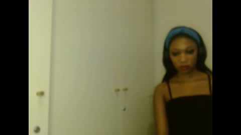 Snapshot of sexyalender02 chatting on 01-19-25, 04:14 sexyalender02 online show from 01-19-25, 04:14