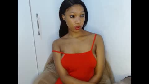 Snapshot of sexyalender02 chatting on 11-17-25, 05:30 sexyalender02 online show from 11-17-25, 05:30