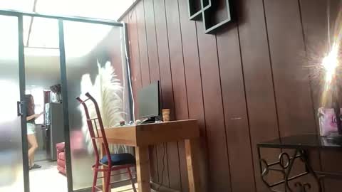 Alice Skay online show from 10-22-25, 04:18