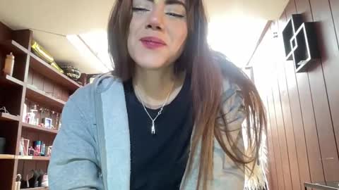 Alice Skay online show from 12-17-25, 05:08