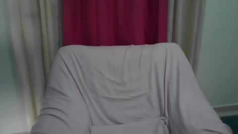 Snapshot of sexyalliekay chatting on 01-18-25, 05:20 Sexy GILF Allie Kay online show from 01-18-25, 05:20