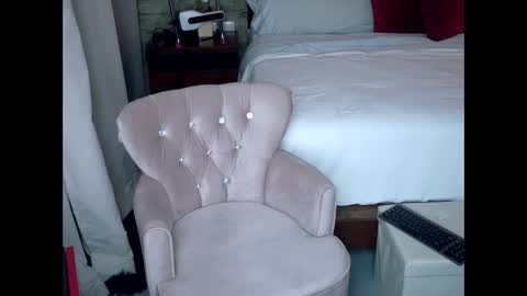 Sexy GILF Allie Kay online show from 05-30-26, 04:20