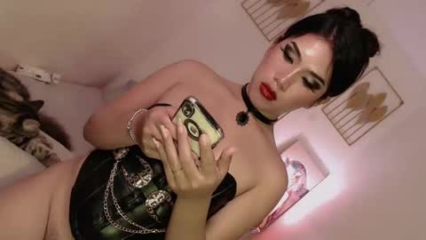 Lexie online show from 02-01-25, 03:07