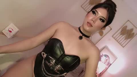 Lexie online show from 02-09-25, 02:18