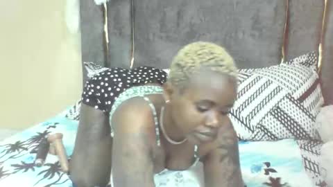 Snapshot of sexybabyface555 chatting on 11-01-25, 01:46 sexybabyface555 online show from 11-01-25, 01:46