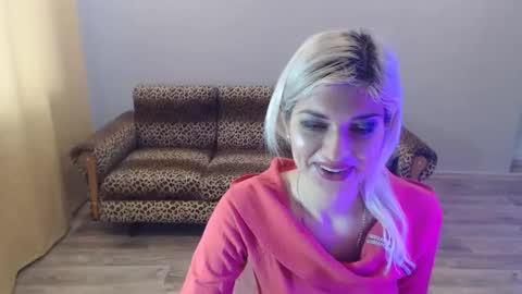 Snapshot of sexybeatriice chatting on 02-01-25, 07:05 sexybeatriice online show from 02-01-25, 07:05