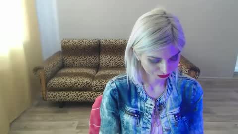 Snapshot of sexybeatriice chatting on 02-13-25, 11:06 sexybeatriice online show from 02-13-25, 11:06