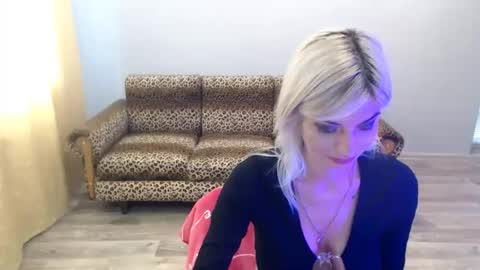 Snapshot of sexybeatriice chatting on 10-12-25, 06:34 sexybeatriice online show from 10-12-25, 06:34