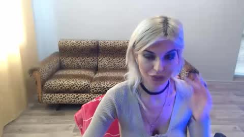 Snapshot of sexybeatriice chatting on 11-20-25, 07:30 sexybeatriice online show from 11-20-25, 07:30