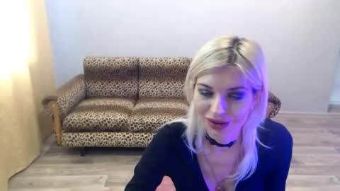 Snapshot of sexybeatriice chatting on 11-29-25, 07:44 sexybeatriice online show from 11-29-25, 07:44