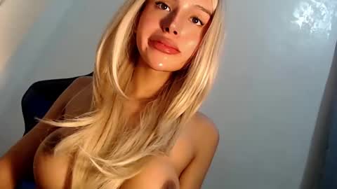 Snapshot of sexybite1 chatting on 02-11-25, 12:48 Seraphina Blaze online show from 02-11-25, 12:48