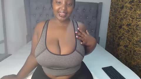 sexychocco online show from 01-03-25, 08:32