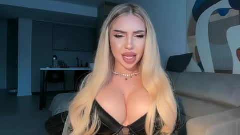 sexyanais online show from 05-06-26, 05:18