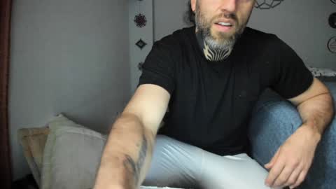 Snapshot of sexycolombian2022 chatting on 01-05-25, 12:10 Antonioylola online show from 01-05-25, 12:10