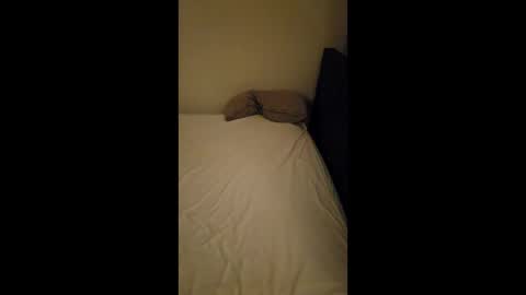 Sexy couple with a squirting lady online show from 03-25-26, 11:55