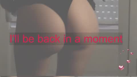 Snapshot of sexycutekitty chatting on 12-17-25, 01:44 sexycutekitty online show from 12-17-25, 01:44