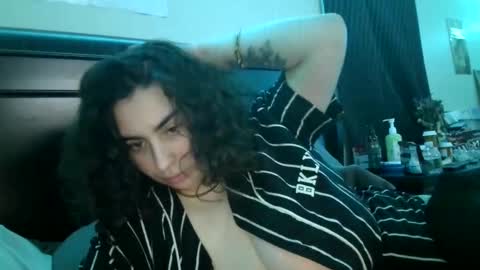 Snapshot of sexygoddesslizaaa chatting on 01-26-25, 04:20 ETERNAL GODDESS WOMAN online show from 01-26-25, 04:20