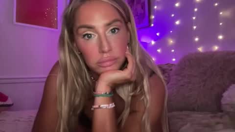 Snapshot of sexygoodvibebabe69 chatting on 06-09-26, 12:50 Ashley Love online show from 06-09-26, 12:50