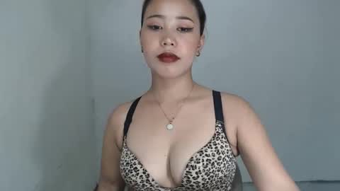 Snapshot of sexyhotbojean chatting on 01-23-25, 04:30 jeanken and jelian online show from 01-23-25, 04:30