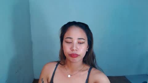 Snapshot of sexyhotbojean chatting on 02-28-25, 10:41 jeanken and jelian online show from 02-28-25, 10:41