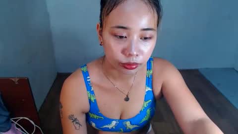 Snapshot of sexyhotbojean chatting on 03-05-25, 04:45 jeanken and jelian online show from 03-05-25, 04:45