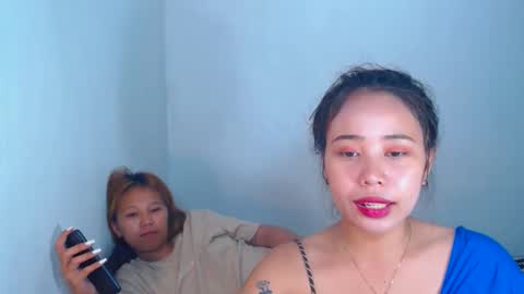 Snapshot of sexyhotbojean chatting on 03-10-25, 02:17 jeanken and jelian online show from 03-10-25, 02:17