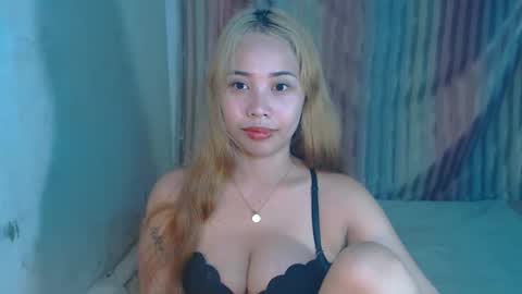 Snapshot of sexyhotbojean chatting on 09-23-25, 06:55 jeanken and jelian online show from 09-23-25, 06:55