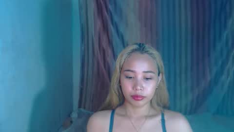 Snapshot of sexyhotbojean chatting on 10-08-25, 04:54 jeanken and jelian online show from 10-08-25, 04:54