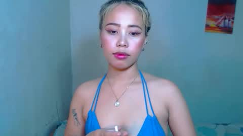 Snapshot of sexyhotbojean chatting on 10-27-25, 06:39 jeanken and jelian online show from 10-27-25, 06:39