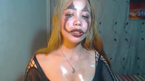 Snapshot of sexyhotbojean chatting on 10-31-25, 07:48 jeanken and jelian online show from 10-31-25, 07:48