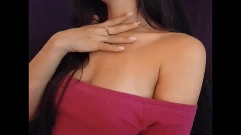 Snapshot of sexyideusa chatting on 12-28-24, 06:18 Sexy online show from 12-28-24, 06:18