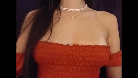 Snapshot of sexyideusa chatting on 01-31-25, 04:27 Sexy online show from 01-31-25, 04:27