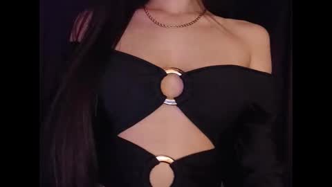 Snapshot of sexyideusa chatting on 09-14-25, 03:27 Sexy online show from 09-14-25, 03:27