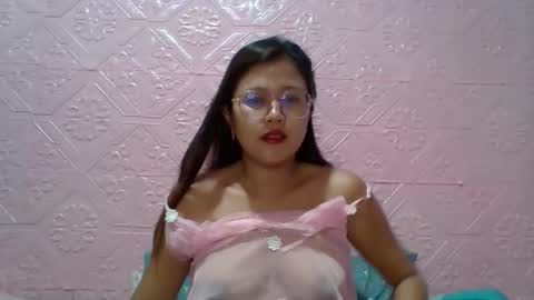Snapshot of sexyjessa20 chatting on 11-23-25, 01:38 sexyjessa20 online show from 11-23-25, 01:38