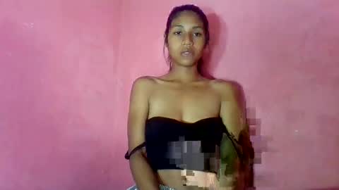 Snapshot of sexyjolie586 chatting on 06-28-26, 09:15 sexyjolie586 online show from 06-28-26, 09:15