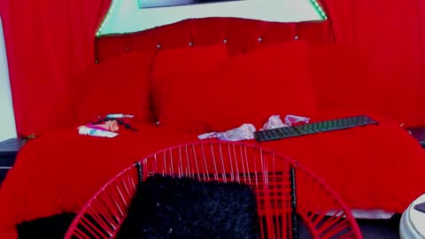 Snapshot of sexylaurita4u chatting on 01-23-25, 03:11 laura online show from 01-23-25, 03:11