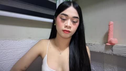 Snapshot of sexylovekai chatting on 10-24-25, 03:52 sexylovekai online show from 10-24-25, 03:52