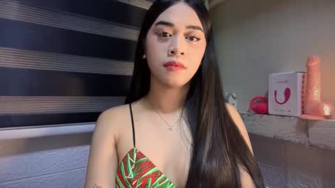 Snapshot of sexylovekai chatting on 10-29-25, 08:43 sexylovekai online show from 10-29-25, 08:43