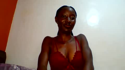 sexylucia5 online show from 06-02-26, 10:39