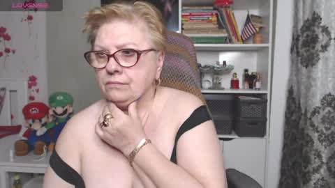 Snapshot of sexylynette4u chatting on 05-01-26, 09:58 sexylynette4u online show from 05-01-26, 09:58