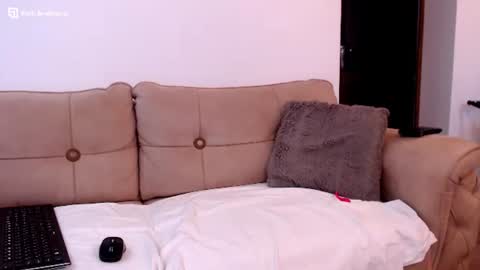 Snapshot of sexymaja77 chatting on 07-10-26, 03:33 David online show from 07-10-26, 03:33