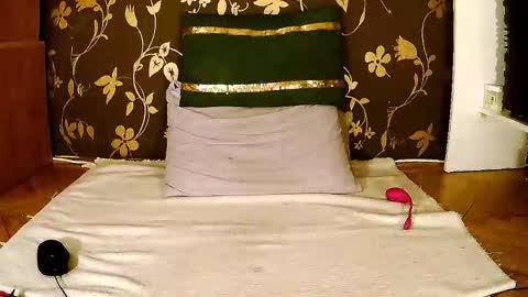 Squirty Maya Gold online show from 12-05-25, 02:09