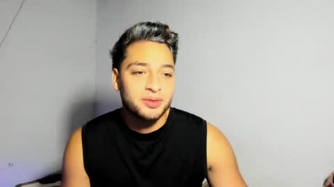 sexymen698 online show from 06-11-26, 10:02