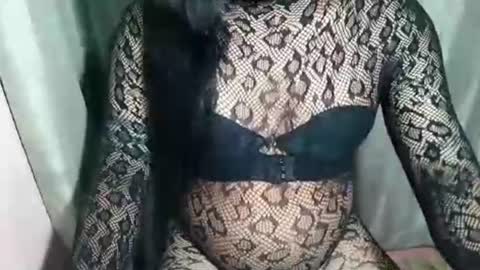 Mika online show from 04-07-26, 06:03