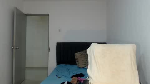 Natalia Duran online show from 10-02-25, 01:01