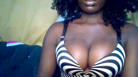 Snapshot of sexynatasha46 chatting on 01-22-25, 07:25 natasha online show from 01-22-25, 07:25