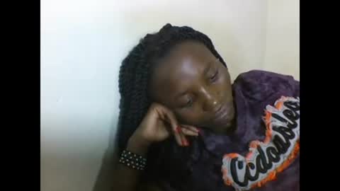 VIVIAN online show from 02-17-25, 04:31