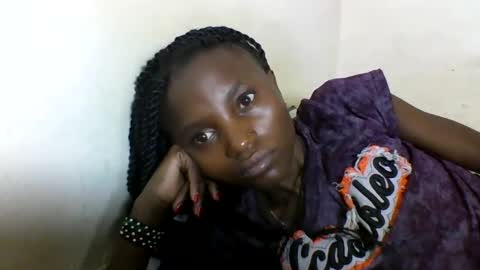 VIVIAN online show from 02-18-25, 05:53