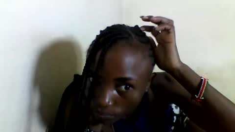 VIVIAN online show from 03-08-25, 05:17